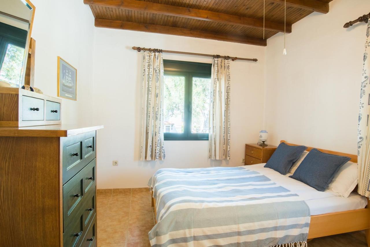 Villa Pefka Nikiti  Luaran gambar